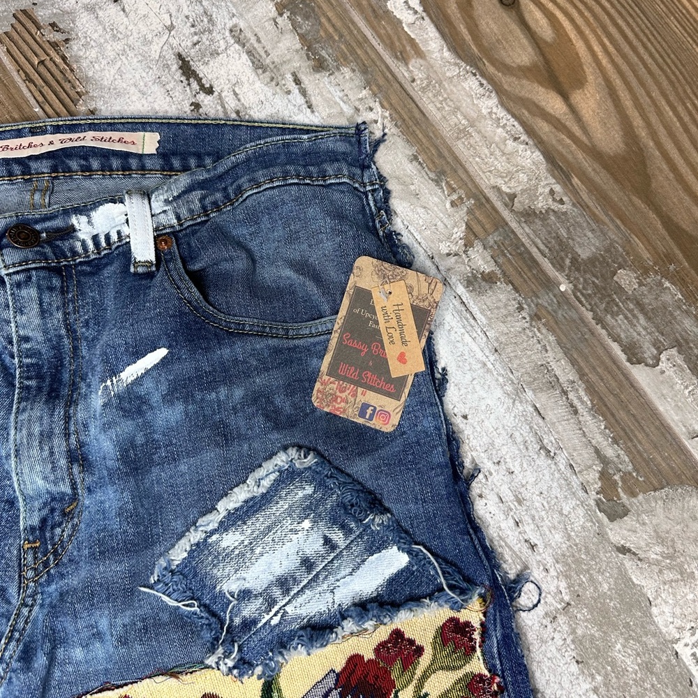 UpCycled Reworked Handmade Vintage Levi’s Jeans like Magnolia Pearl Jaded Gypsy - Picture 3 of 8